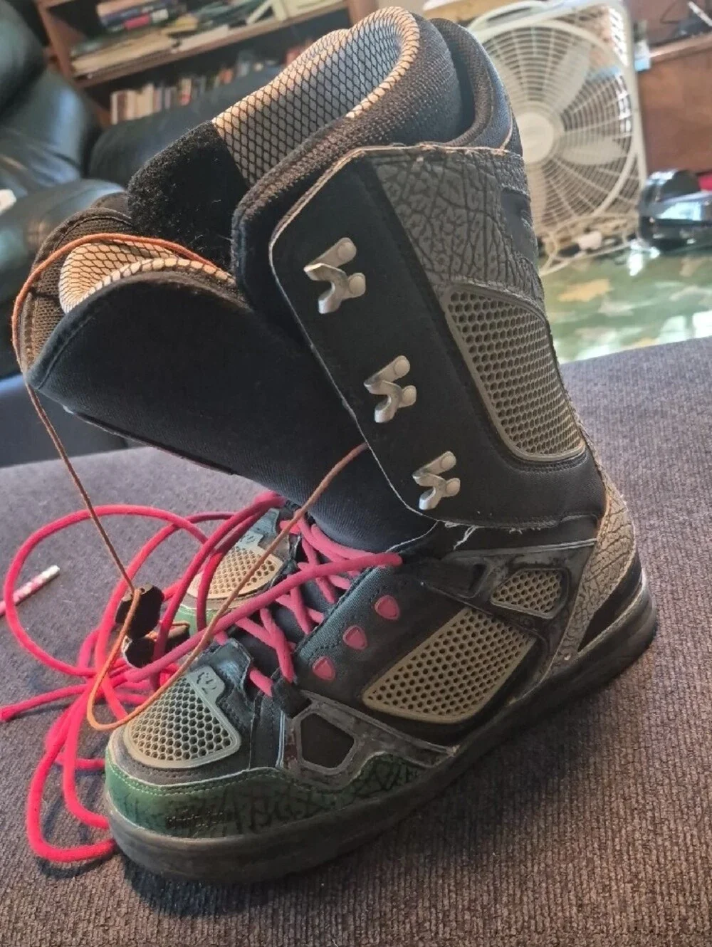 Women’s Black and Green Winter Boots with Pink Laces